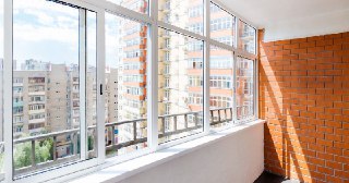 Остекление лоджии Приморско-Ахтарск под ключ от 8200 руб.
